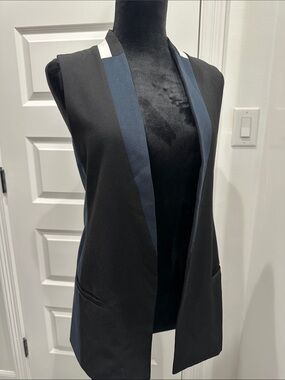 elevenses Black and Navy Sleeveless Open Front Vest